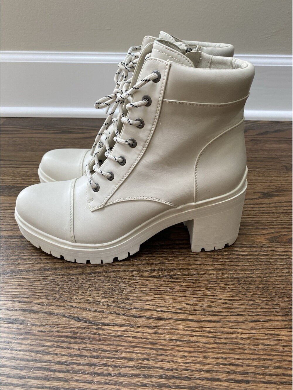 Women's Nine West Quala Lace Up Combat Boots - Size 10M, Cream/ Off White